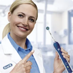 Oral B Oral-B Pro 2 2700 CrossAction - Elektrische Tandenborstel - Blauw, Wit 18 Oral B Oral-B Pro 2 2700 CrossAction - Elektrische Tandenborstel - Blauw, Wit -Oral B Shop 1197x1200 3