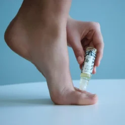 Alternative view of Australian Bodycare Corn Stick 9 Ml - Anti-likdoorn Roller Die De Huid Verzacht En Verzorgt Met Tea Tree Olie - Eerste Hulp Bij Eksterogen En Likdoorns Met Roll-on Voor Eenvoudige Applicatie - Salicylzuur Lost De Eelt Op En Verzacht Likdoorns