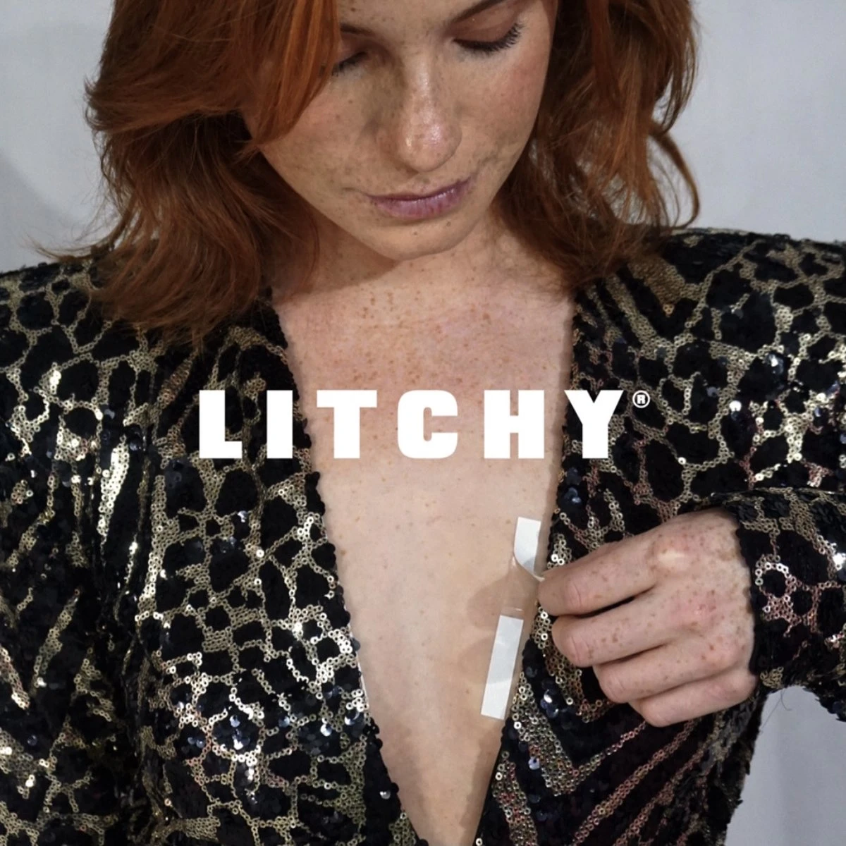 Litchy Fashion Tape - Dubbelzijdig Kleding Tape - Mode Tape - Dress Tape - Jurk Tape 2 Litchy Fashion Tape - Dubbelzijdig Kleding Tape - Mode Tape - Dress Tape - Jurk Tape - Afbeelding 2